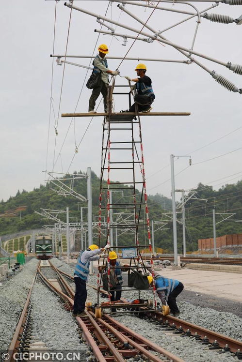 多地建设工地施工忙